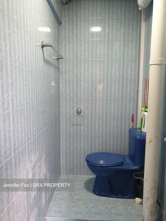 Blk 70 Circuit Road (Geylang), HDB 2 Rooms #584985201